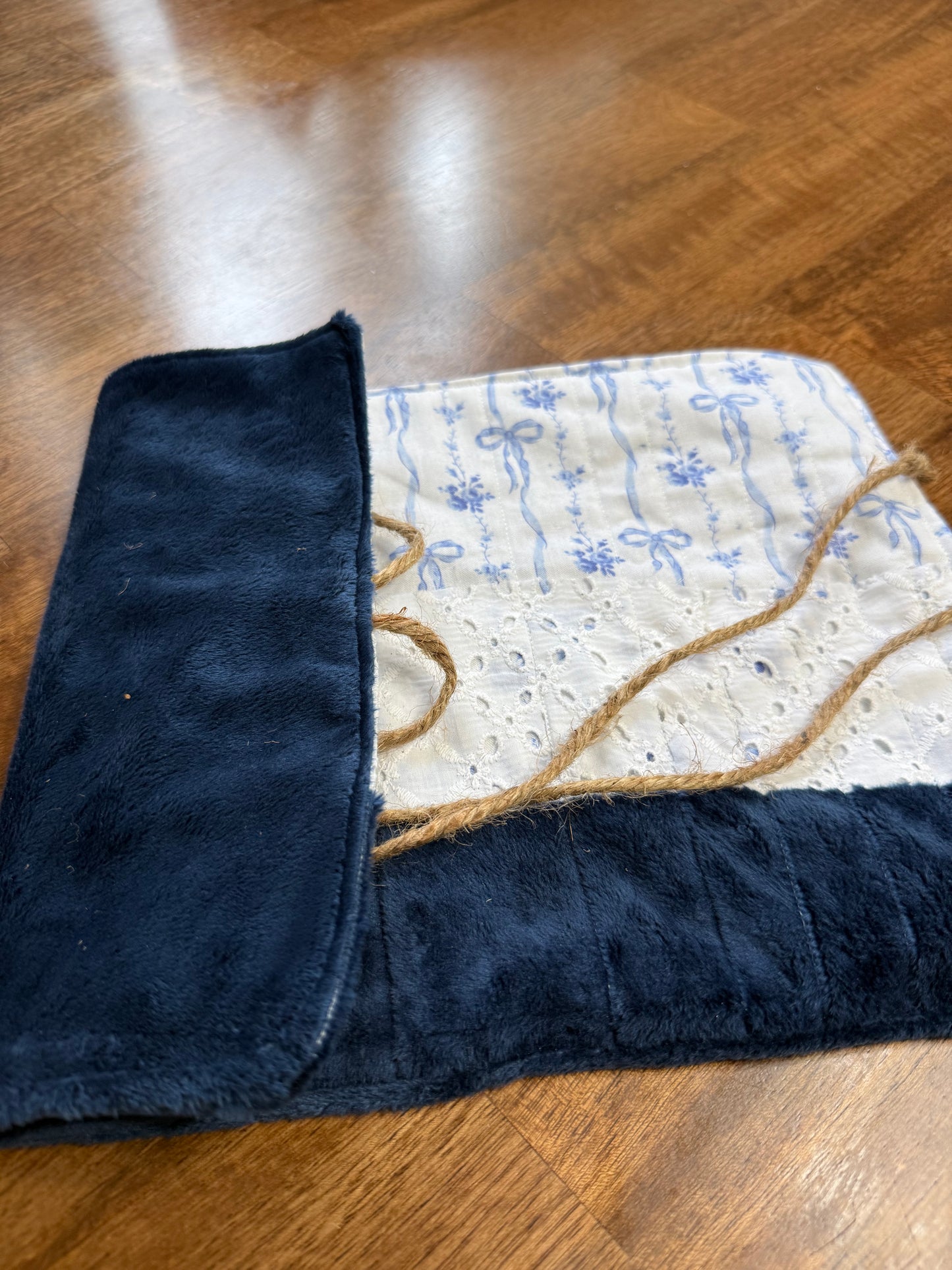 Vintage Lace Makeup Bag | Coquette Bow Rollup Bag
