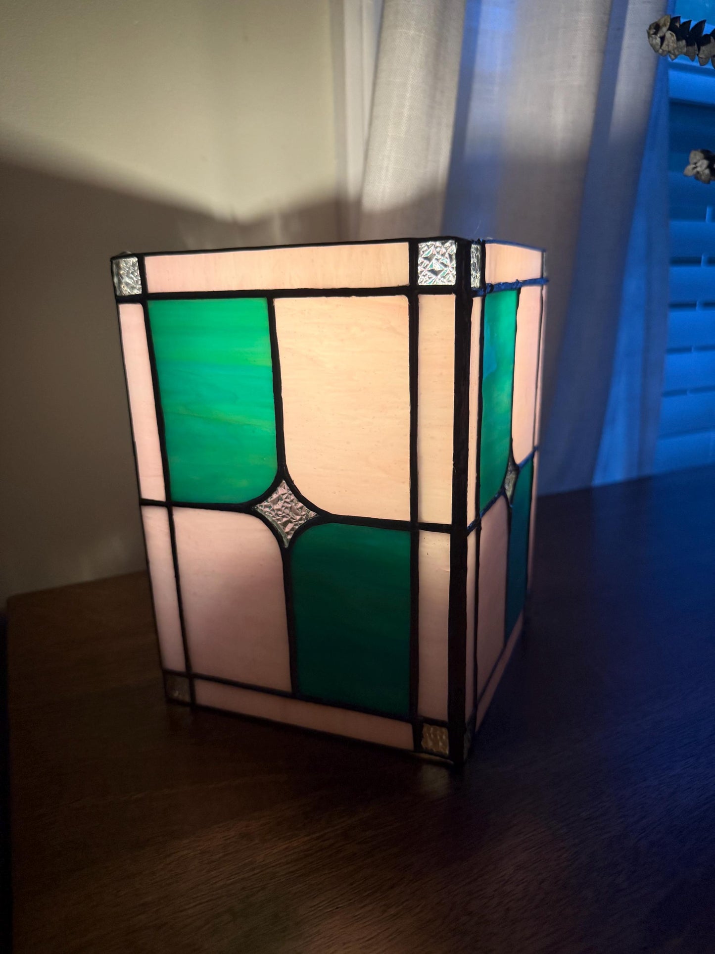 Starburst Stained Glass Table Lamp