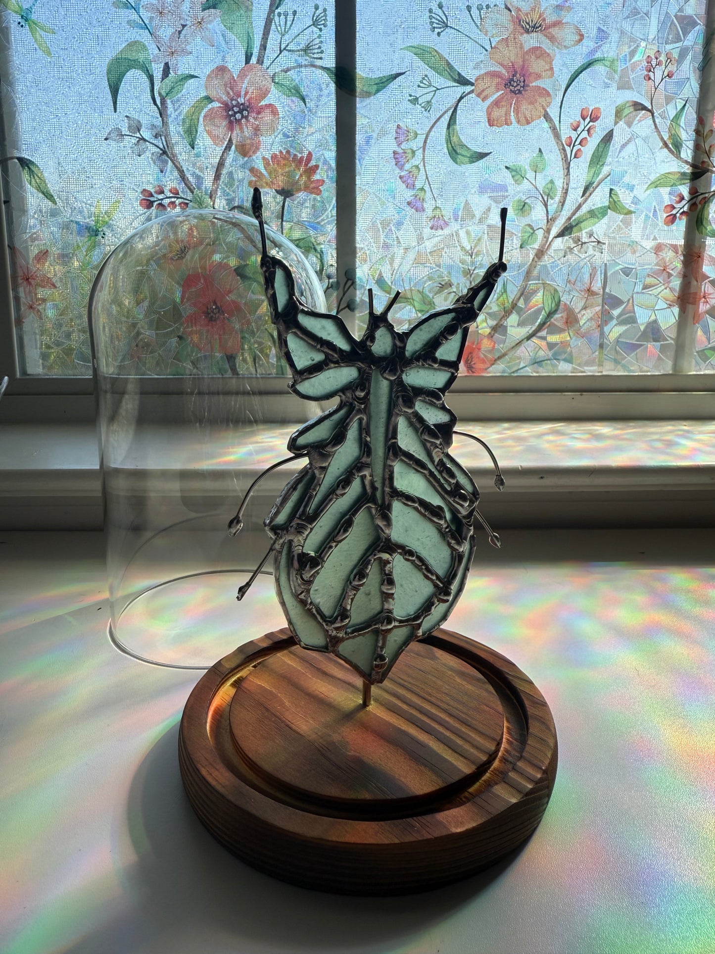 Prying Mantis Stained Glass Suncatcher Specimen