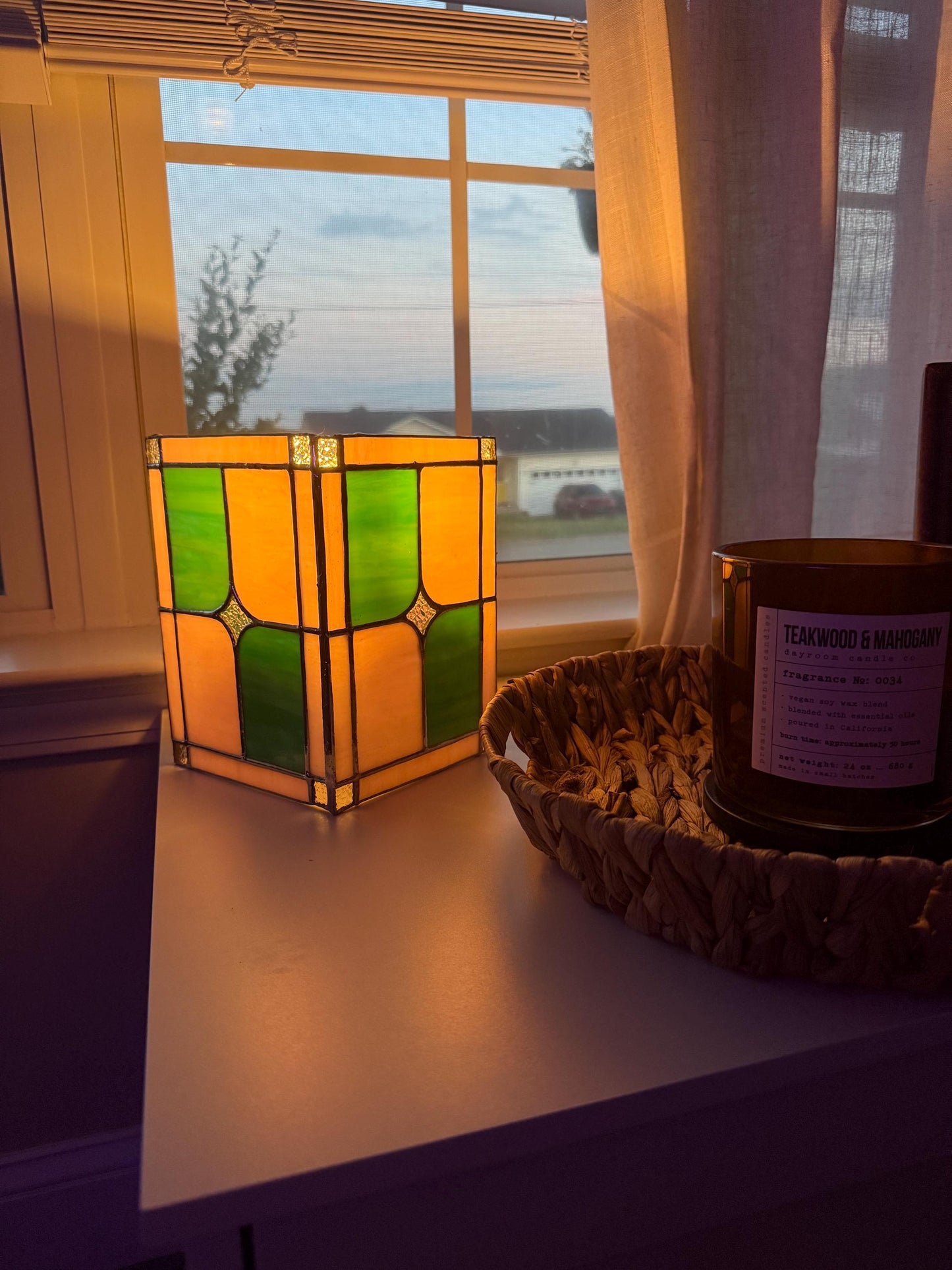 Starburst Stained Glass Table Lamp