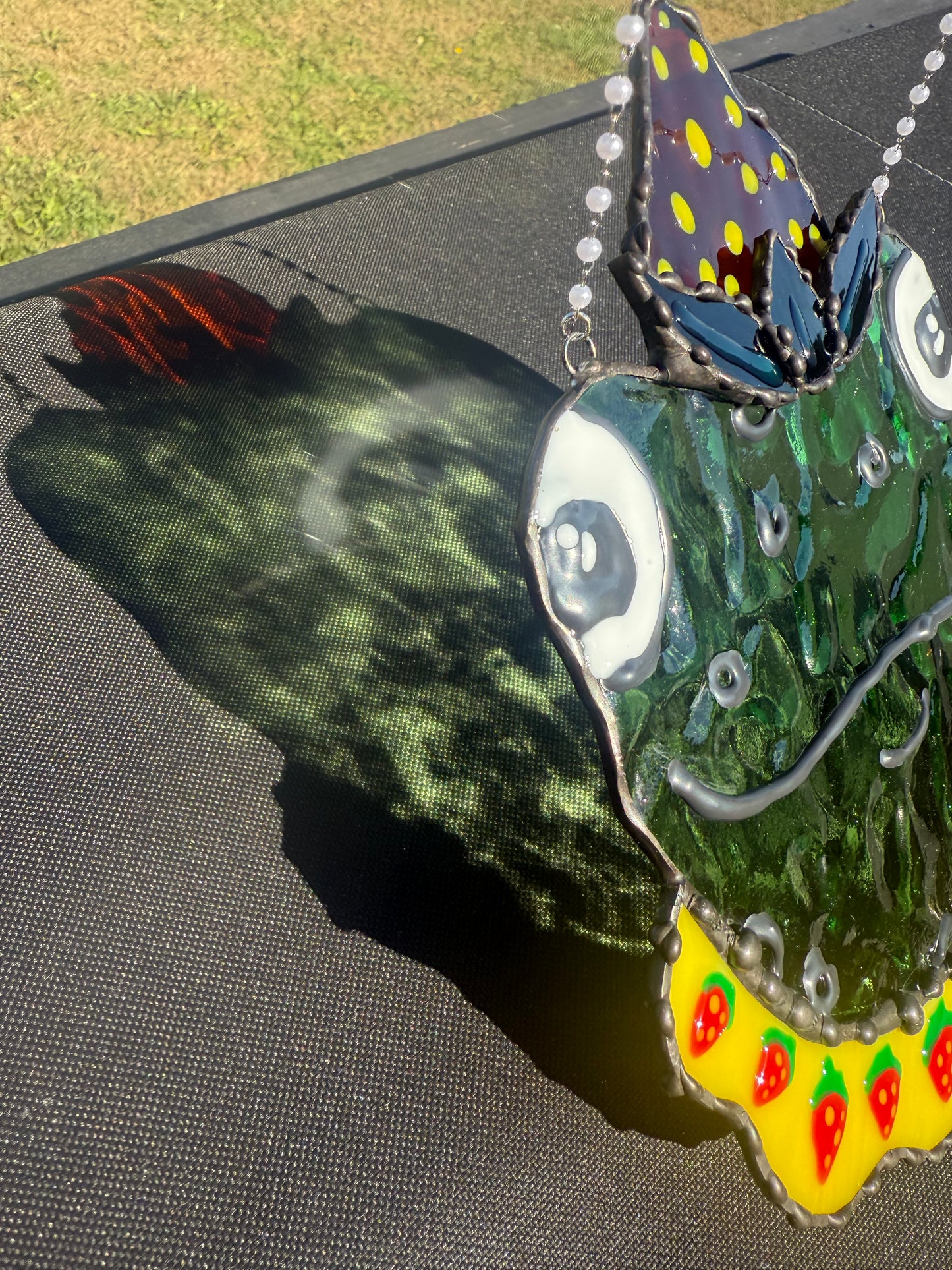 Strawberry Frog Stained Glass | Frog Stained Glass Suncatcher