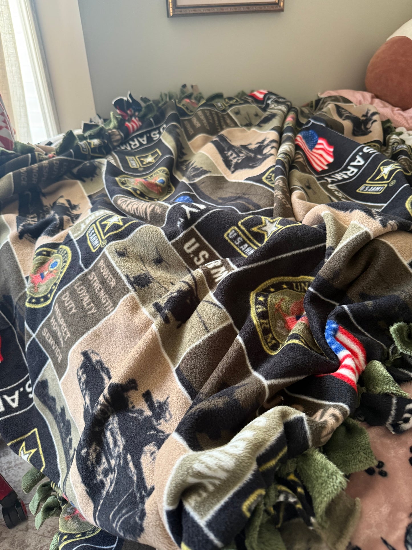U.S. Army Tie Knot Blanket | Army Throw Blanket