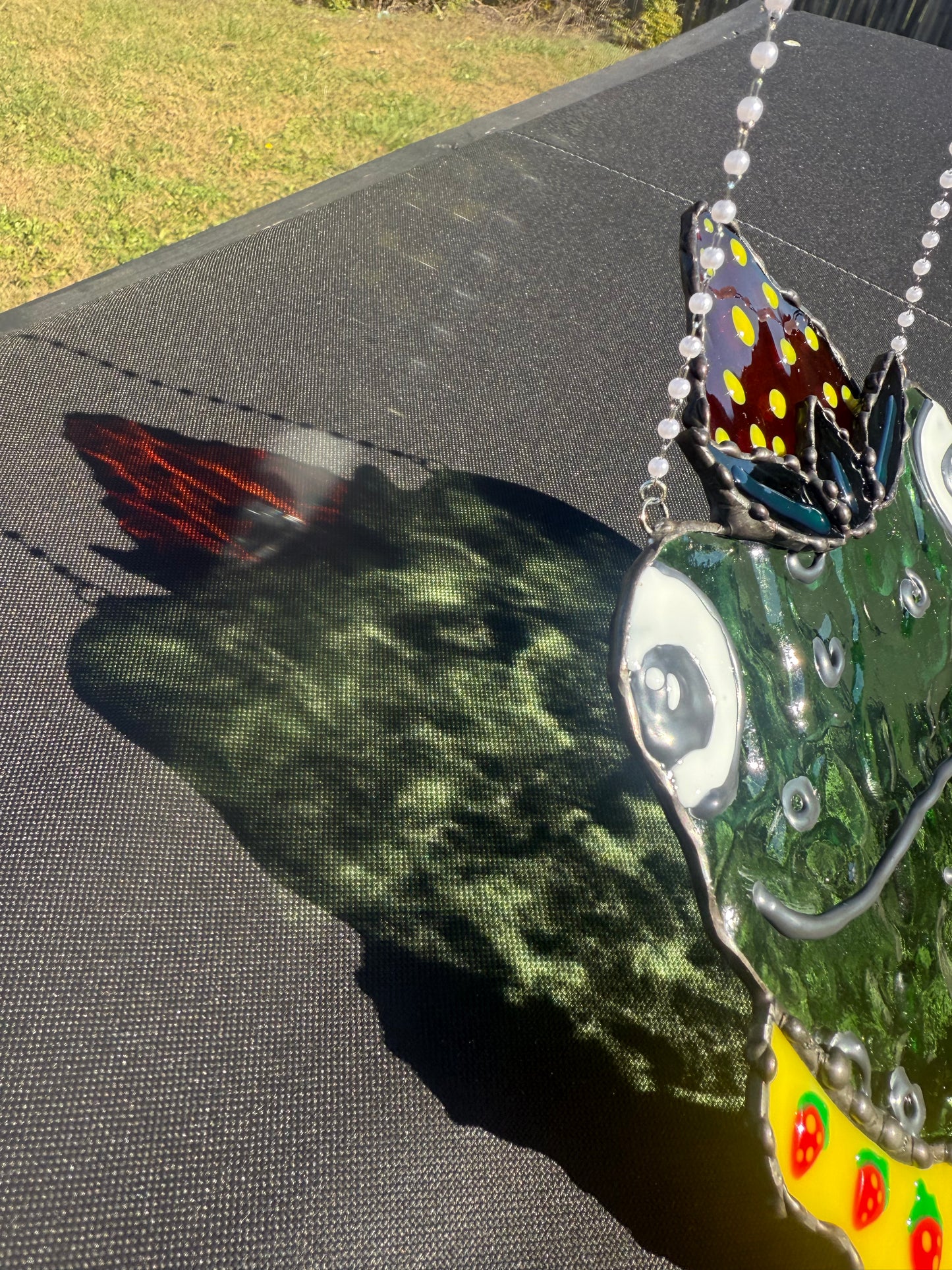 Strawberry Frog Stained Glass | Frog Stained Glass Suncatcher