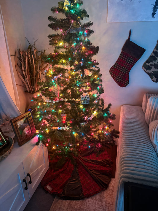 Family Traditional Christmas Tree Skirt | Rag Style Tree Skirt with Custom Hand Sewn Name